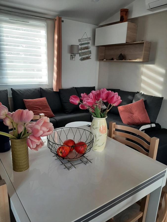 La Carabasse Cp90 Hotel Виас Екстериор снимка