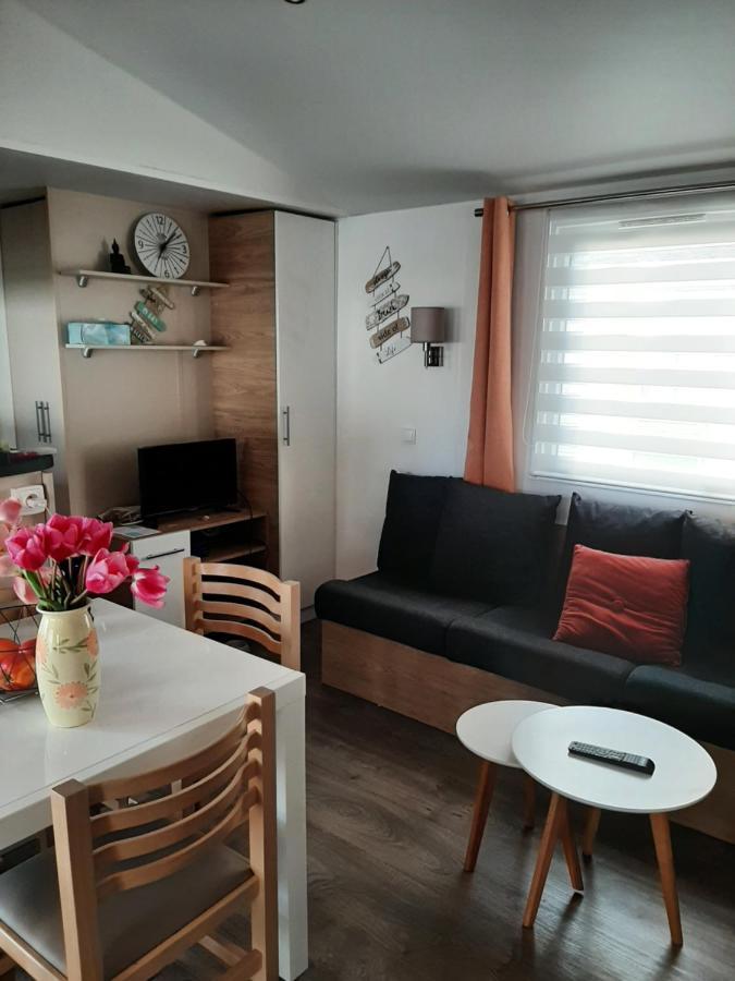 La Carabasse Cp90 Hotel Виас Екстериор снимка