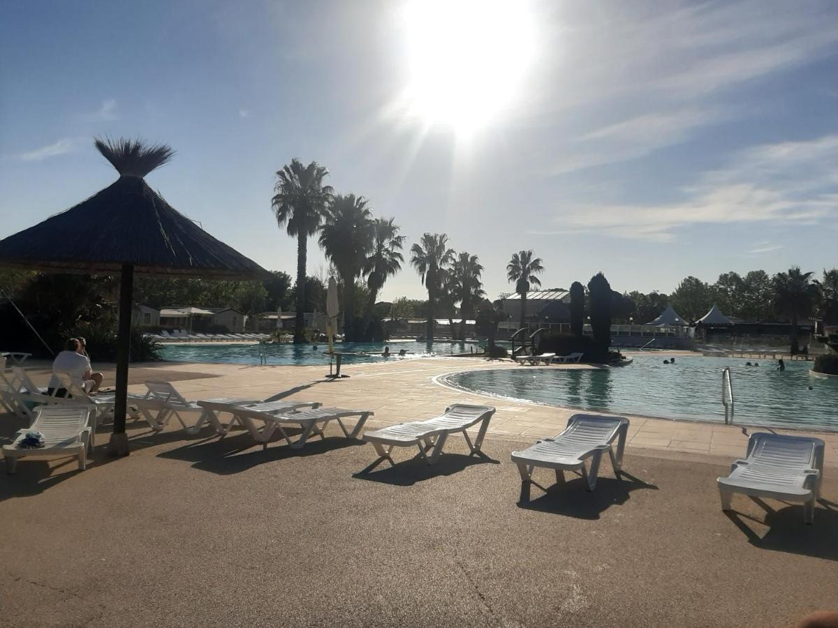 La Carabasse Cp90 Hotel Виас Екстериор снимка